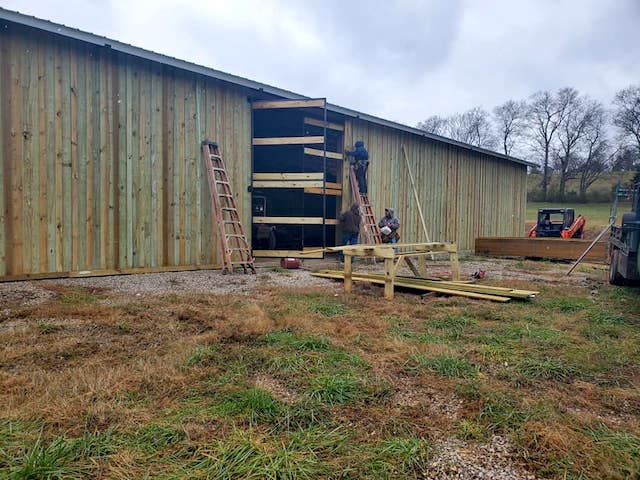 Barn Framing 127197553