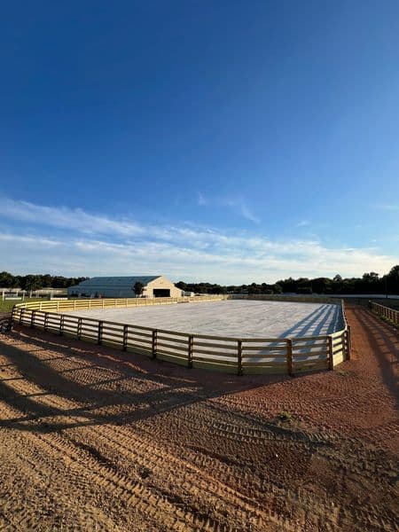 4 Board Riding Arena