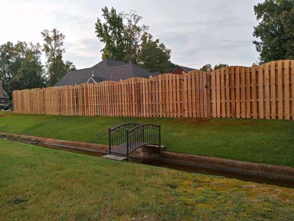 Cedar Scalloped Privacy